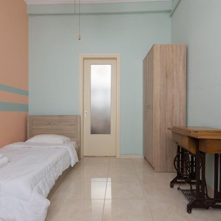 Delightful 2 Bedroom Flat Next To Mikrolimano Piraeus Exterior photo