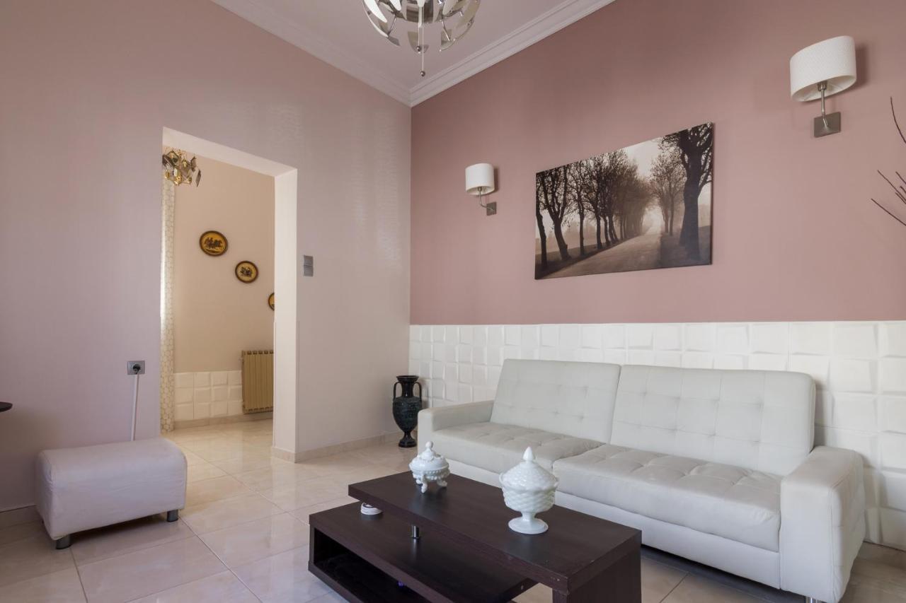 Delightful 2 Bedroom Flat Next To Mikrolimano Piraeus Exterior photo
